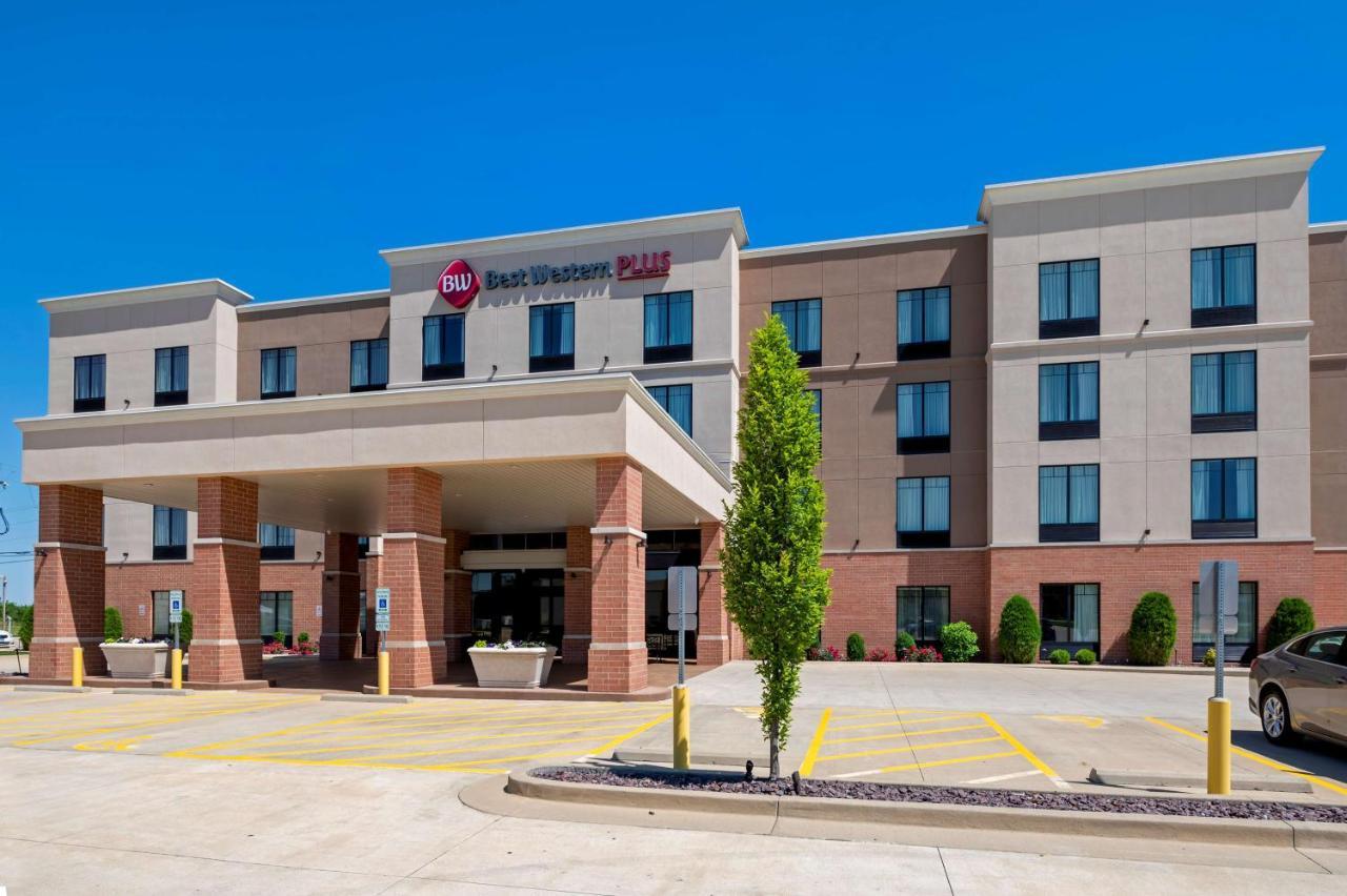 เบสต์ เวสเทิร์น พลัส เซ็นทราเลีย โฮเทล แอนด์ สวีท Hotel ภายนอก รูปภาพ