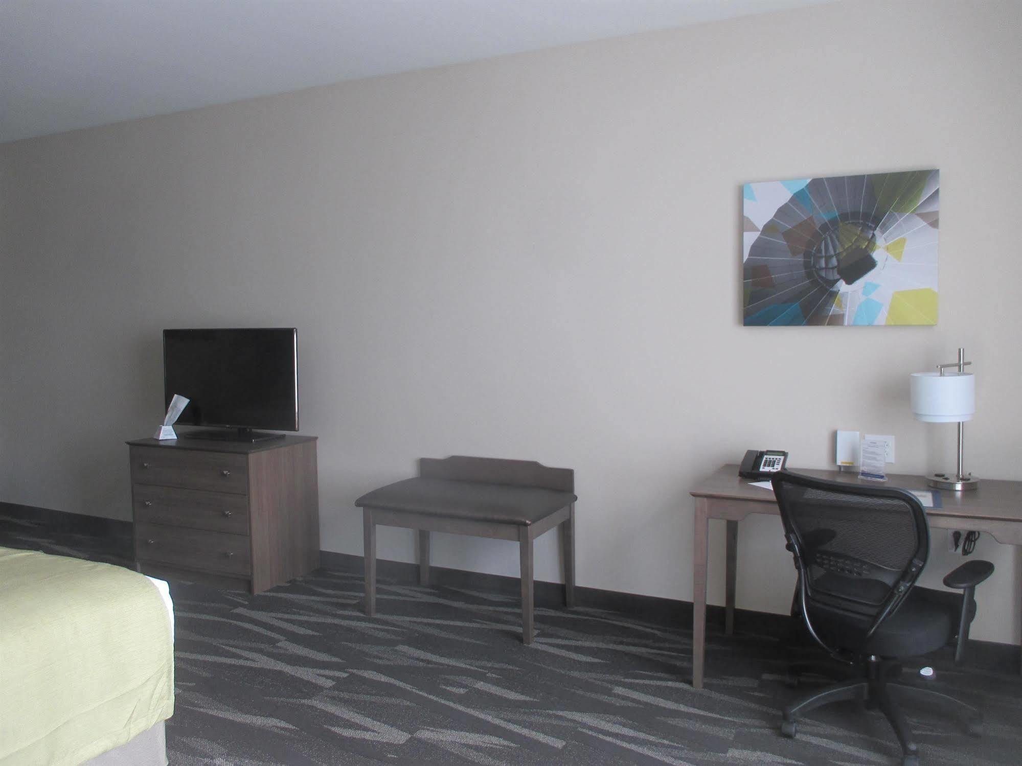 เบสต์ เวสเทิร์น พลัส เซ็นทราเลีย โฮเทล แอนด์ สวีท Hotel ภายนอก รูปภาพ